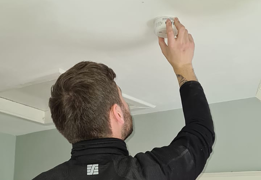 Edinburgh electrician offering Smoke Alarm Installation Call outs